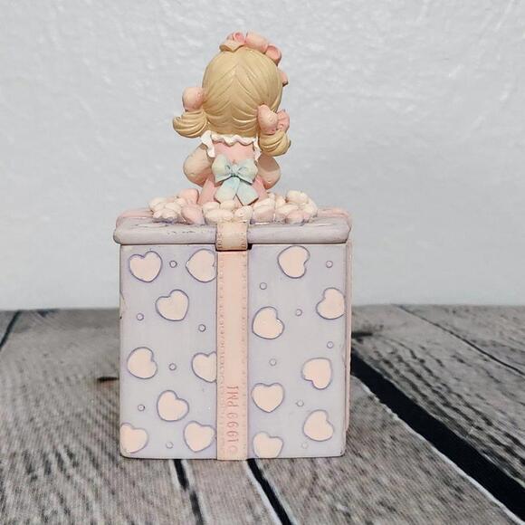 3/$25 1999 Precious Moments "Happy Birthday Cupcake!" Trinket Box - Picture 3 of 7